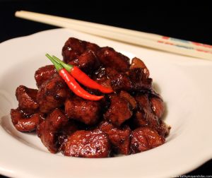 Thịt Kho Tiêu (Braised Caramelized Pork)